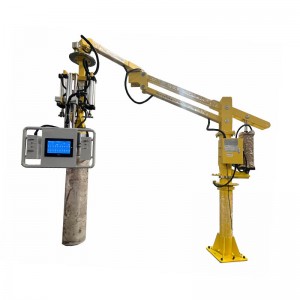 roll film handling manipulator