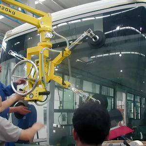 automotive windshields assembly